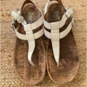 Born Crown Cream Leather cork Double T‎ strap Thong Sandals Womens Size 9
